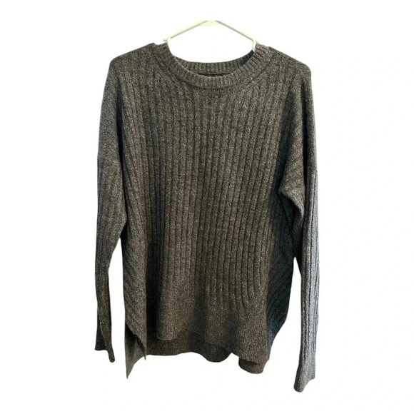 Abercrombie & Fitch Sweaters - Abercrombie and Fitch Charcoal Gray Chunky Ribbed Sweater // Size M